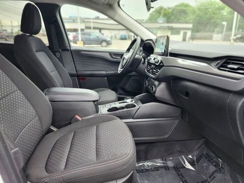 Certified 2023 Ford Escape Active AWD/4WD image 11