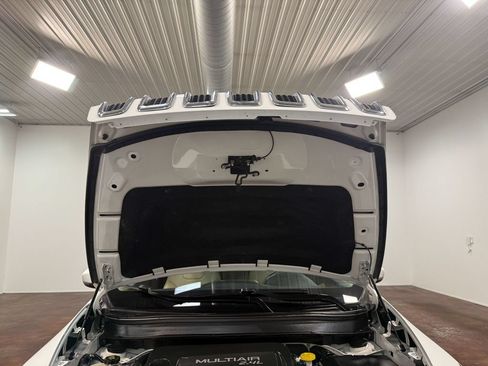 Used 2017 Jeep Cherokee Limited AWD/4WD image 84