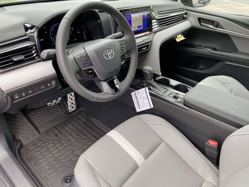 New 2026 Toyota Camry SE FWD image 18