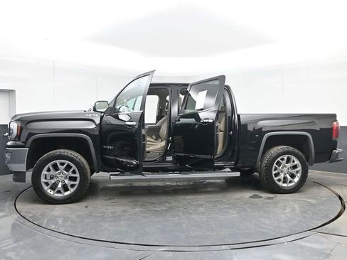 Used 2018 GMC Sierra 1500 SLT AWD/4WD image 51