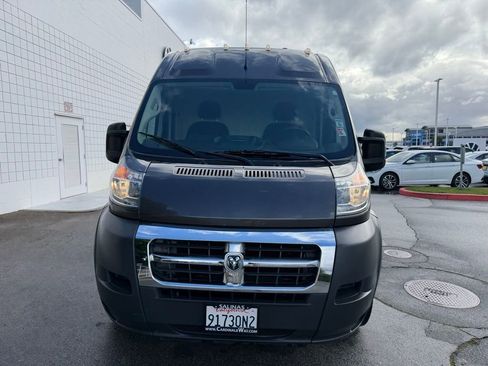 Used 2018 RAM ProMaster 2500 w/ Premium Appearance Group image 9