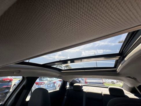 Used 2022 Chevrolet Malibu LT image 16