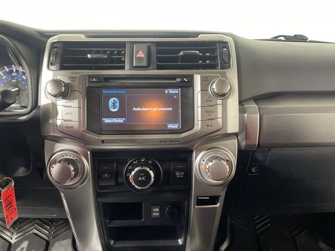 Used 2016 Toyota 4Runner SR5 AWD/4WD image 15