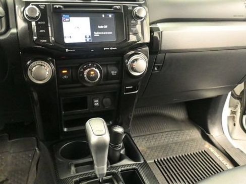 Used 2019 Toyota 4Runner TRD Off-Road Premium AWD/4WD image 13