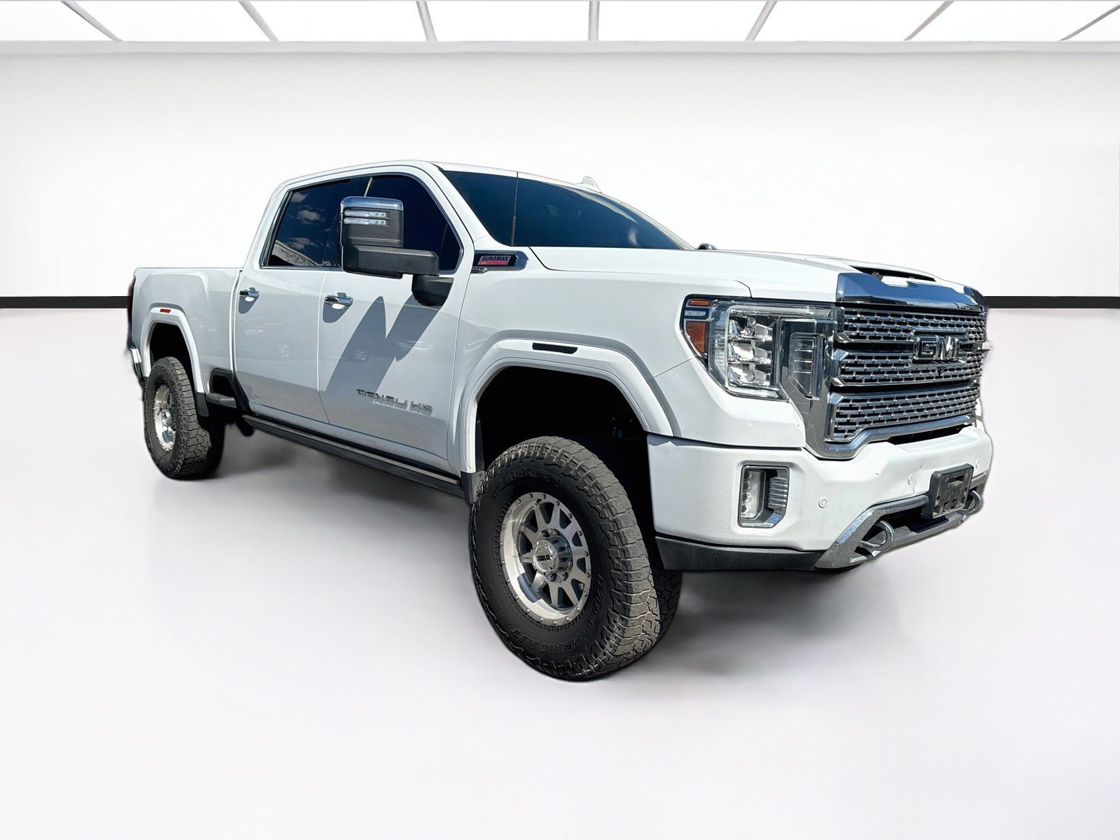 Used 2022 GMC Sierra 2500 Denali w/ Denali Ultimate Package AWD/4WD image 3