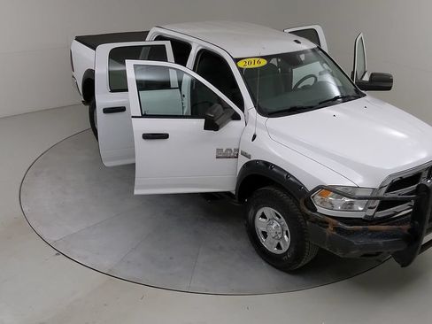 Used 2016 RAM 2500 Tradesman w/ Chrome Appearance Group AWD/4WD image 42