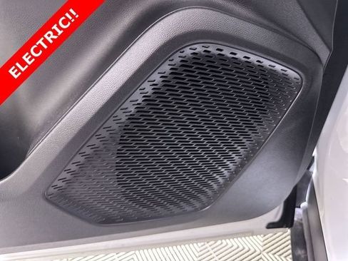 Used 2025 Chevrolet Equinox EV LT image 46