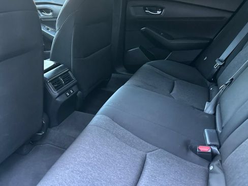 Certified 2025 Honda Accord SE image 7
