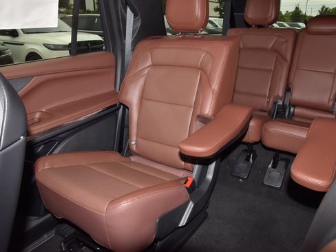 New 2026 Lincoln Navigator L Reserve AWD/4WD image 20