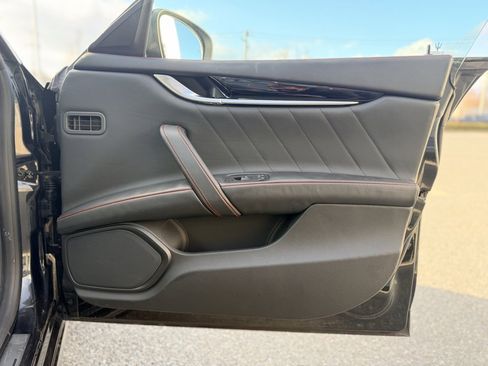 Used 2019 Maserati Ghibli S Q4 image 24