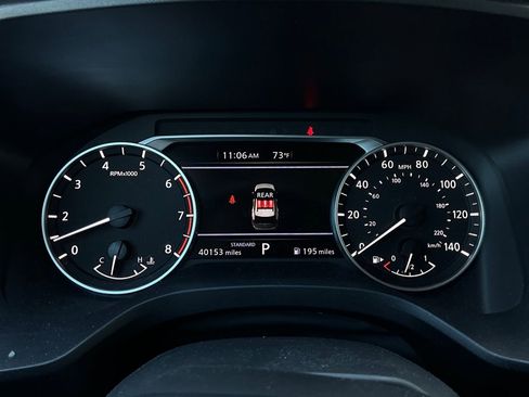 Used 2025 Nissan Rogue SV image 37