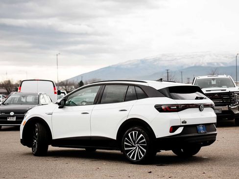 New 2026 Volkswagen ID.4 Pro image 3