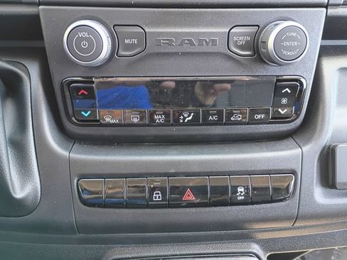 New 2026 RAM ProMaster 2500 w/ Convenience Group FWD image 15