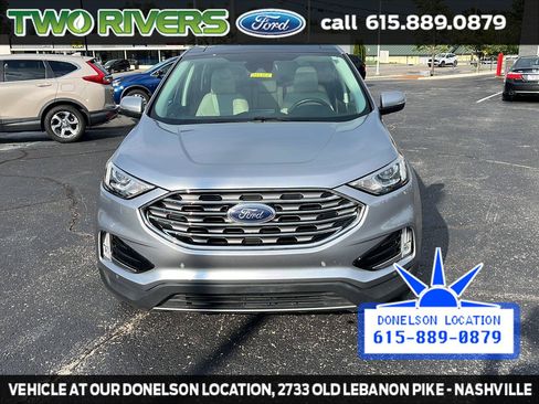 Used 2021 Ford Edge Titanium FWD image 3