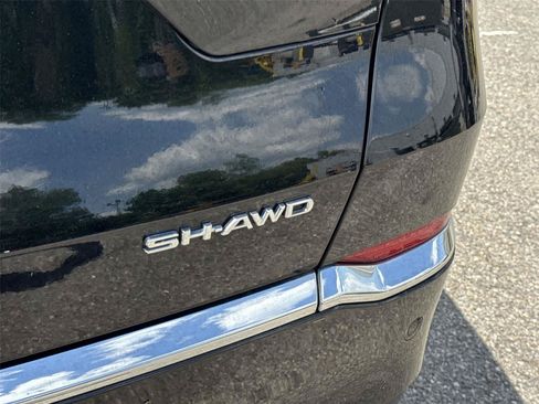 Certified 2024 Acura MDX SH-AWD w/ Technology Package image 33