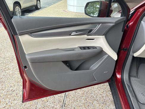 Certified 2023 Cadillac XT5 Premium Luxury AWD/4WD image 23
