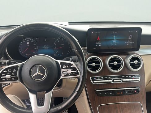 Used 2021 Mercedes-Benz GLC 300 4MATIC image 14