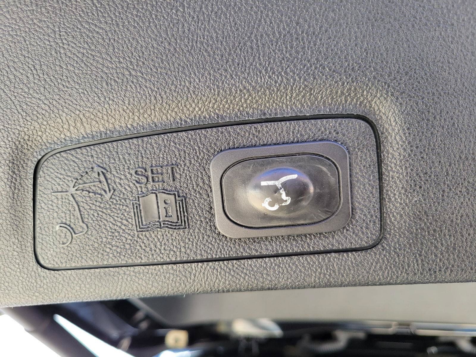 Used 2019 Lincoln MKC Reserve AWD/4WD image 32