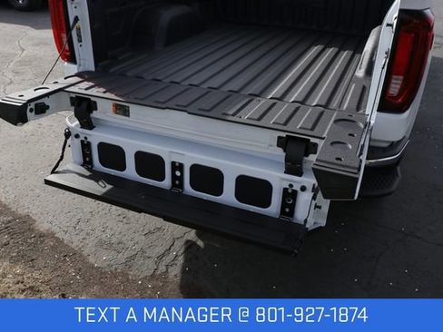 New 2026 GMC Sierra 1500 SLT image 9