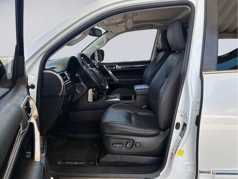 Used 2018 Lexus GX 460 w/ Navigation Package AWD/4WD image 9