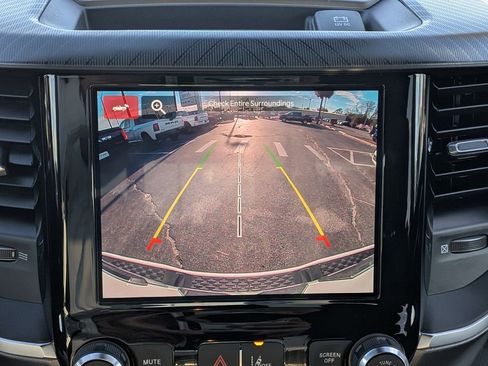 New 2026 RAM 1500 4x4 Crew Cab image 29