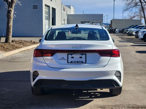 Used 2023 Kia Forte LXS w/ LXS Technology Package image 11