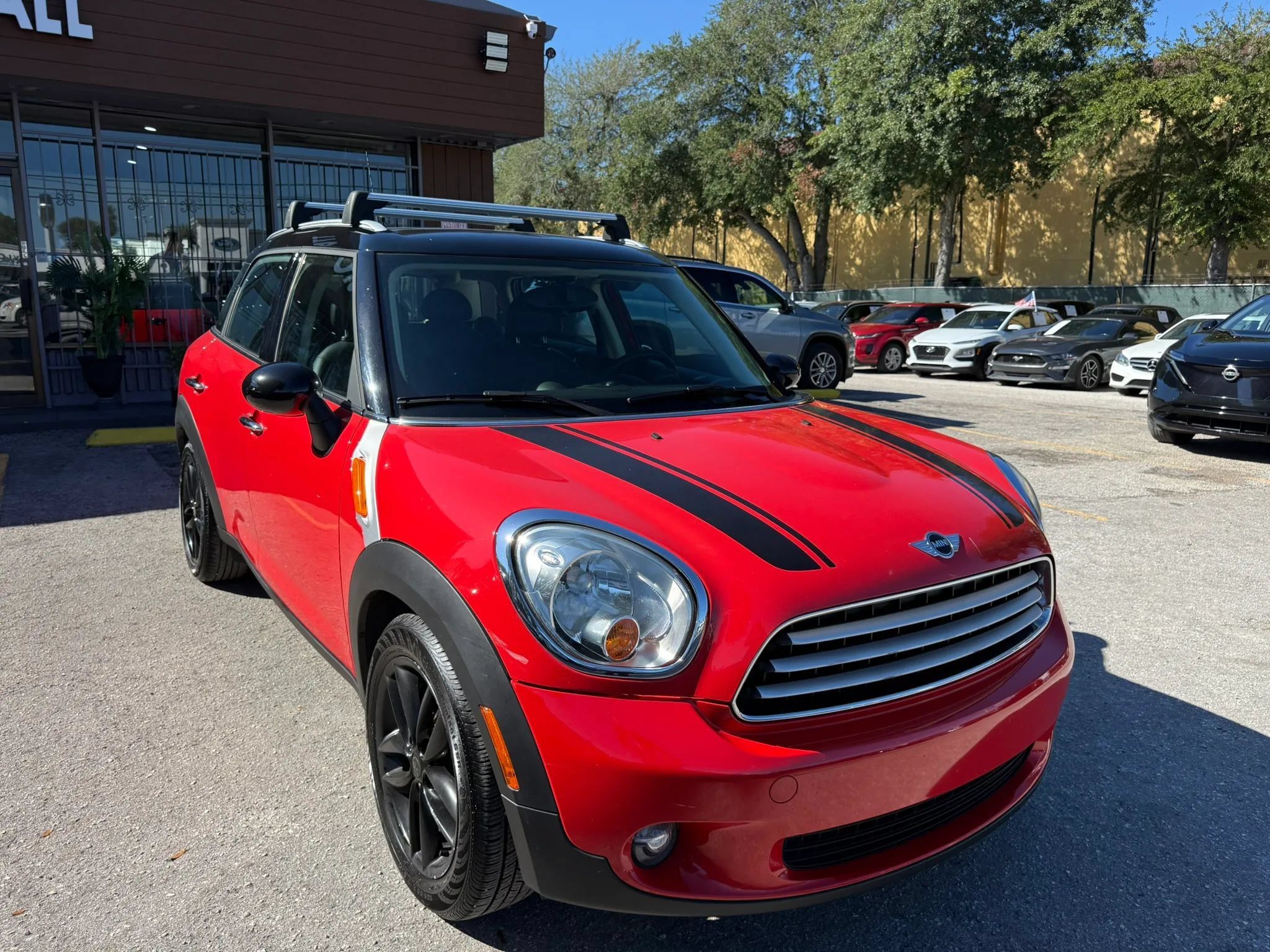 Used 2012 MINI Cooper Countryman FWD image 3