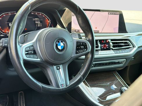 Used 2021 BMW X5 xDrive40i w/ M Sport Package AWD/4WD image 31