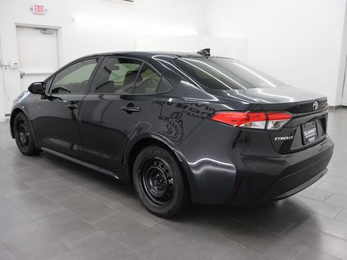 Used 2021 Toyota Corolla LE FWD image 6