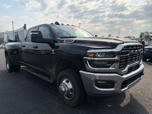 Used 2026 RAM 3500 Tradesman AWD/4WD image 2