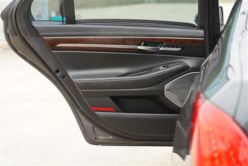 Used 2019 Genesis G90 5.0 Ultimate RWD image 80