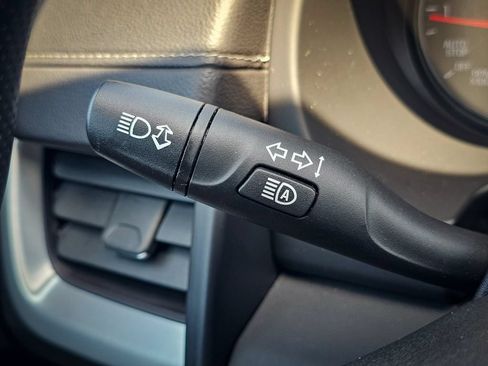 Used 2023 GMC Terrain SLE w/ Driver Convenience Package AWD/4WD image 18