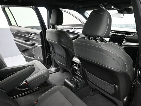 New 2025 Jeep Grand Cherokee L Laredo RWD image 22