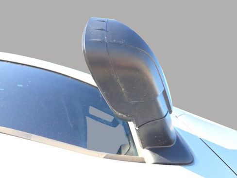 Used 2019 Nissan Titan S image 17