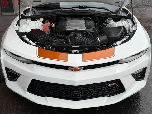 Used 2016 Chevrolet Camaro SS image 32