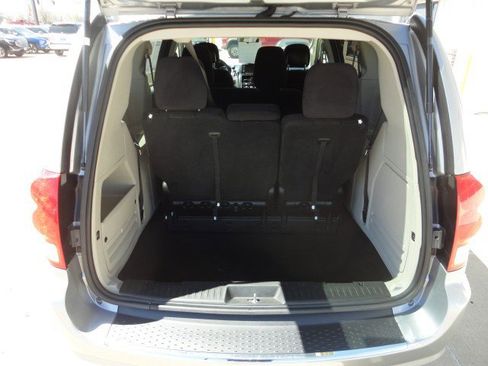 Used 2017 Dodge Grand Caravan SE w/ Power Window Group image 12