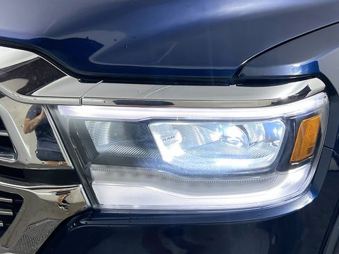 Used 2022 RAM 1500 Laramie AWD/4WD image 11