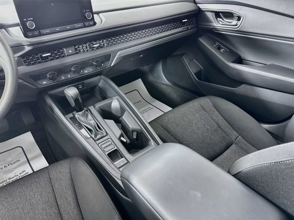 Used 2023 Honda Accord EX image 30