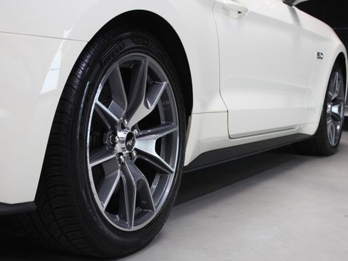 Used 2015 Ford Mustang 50 Years RWD image 22