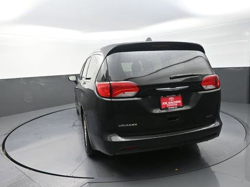 Used 2023 Chrysler Voyager LX FWD image 94