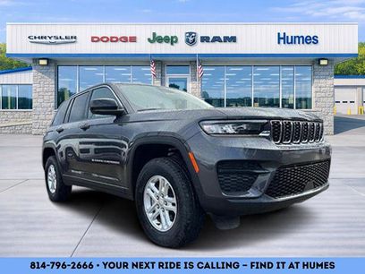 New 2025 Jeep Grand Cherokee Laredo w/ Luxury Tech Group I