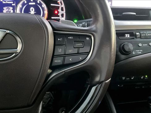 Used 2019 Lexus ES 350 image 24