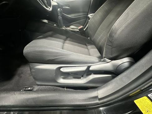 Used 2021 Toyota Corolla SE FWD image 18