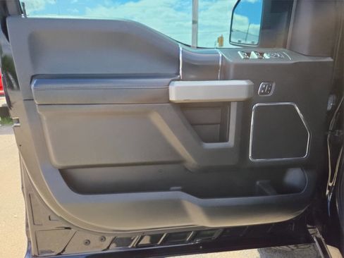 Used 2018 Ford F150 Lariat w/ Equipment Group 502A Luxury AWD/4WD image 21