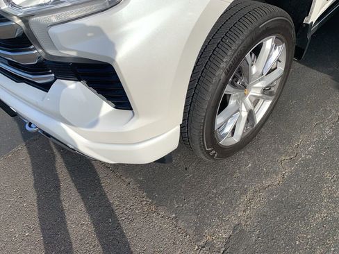 Used 2023 Chevrolet Silverado 1500 High Country w/ High Country Premium Package image 2