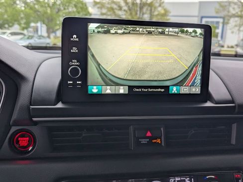 Used 2025 Honda Pilot EX-L image 7