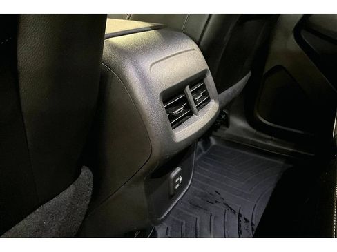 Used 2020 Chevrolet Equinox LT w/ Midnight Edition FWD image 12