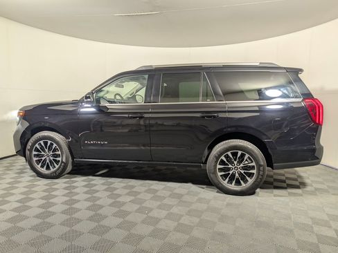 Certified 2025 Ford Expedition Platinum image 4