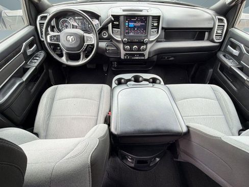 Used 2024 RAM 2500 Big Horn AWD/4WD image 25