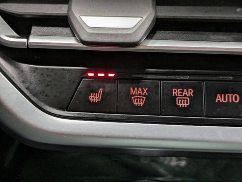 Used 2024 BMW X3 xDrive30i image 8